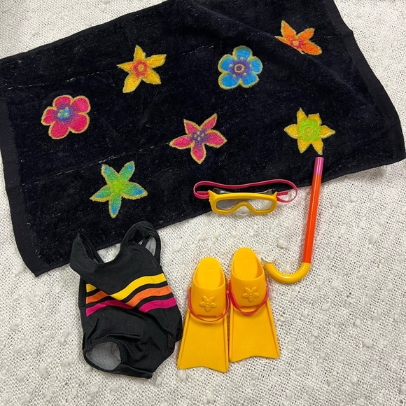 American Girl Swim Set-Complete Retired Set - Picture 4 of 4
